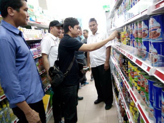 Pantai Ikan Kalengan, Disperindagsar Rohil Sidak Sejumlah Swalayan dan Toko Grosir